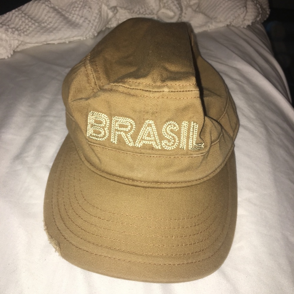 Fashion novelty hat